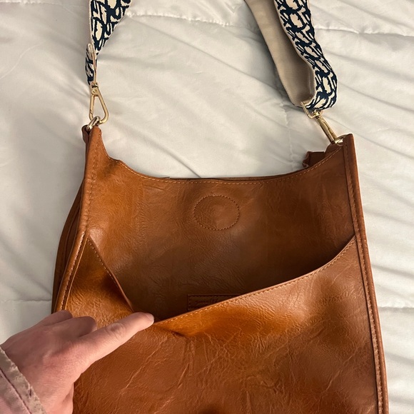 Vegan Leather Social Threads Messenger Bag - Picture 6 of 6